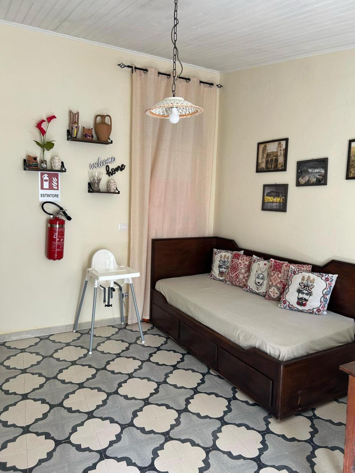 Sicilian Dream Apartments Cefalu Ngoại thất bức ảnh